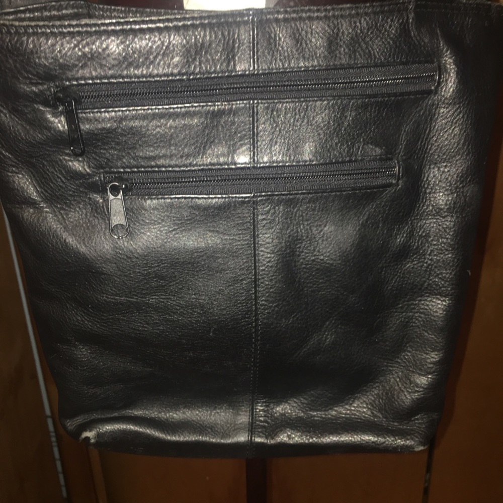 š“3ļøā£for2ļøā£5ļøā£Over Shoulder Black Leather Purse - Picture 2 of 4